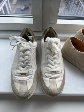 Duke + Dexter White Leather Men’s Sneakers with Gray Suede. Size 10 US